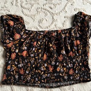 Kendall &Kylie floral crop